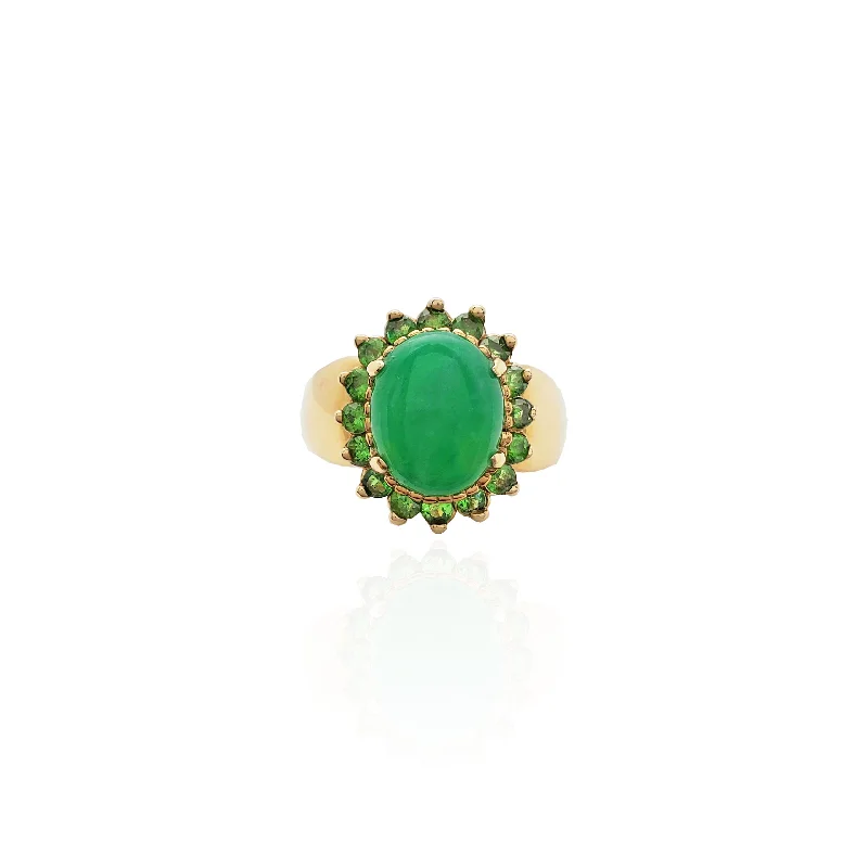 women's rings with textured metal band -Emerald Halo Jade Stone Ring (14K)