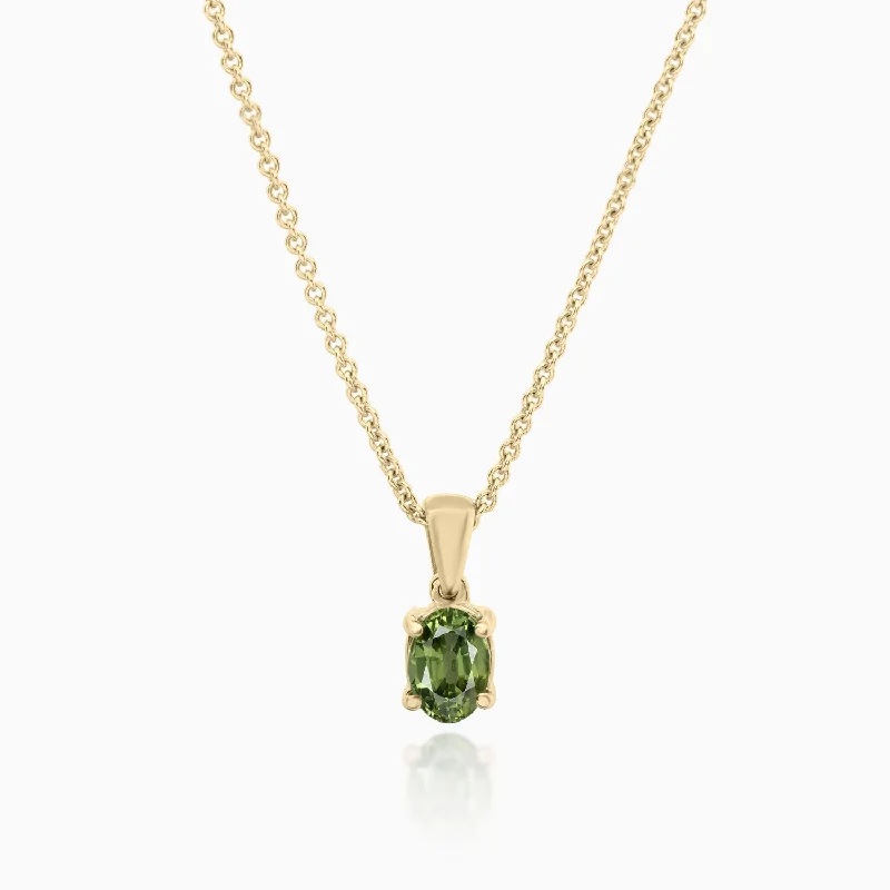 women's necklaces with radiant-cut stone -Oval Green Sapphire Pendant Necklace