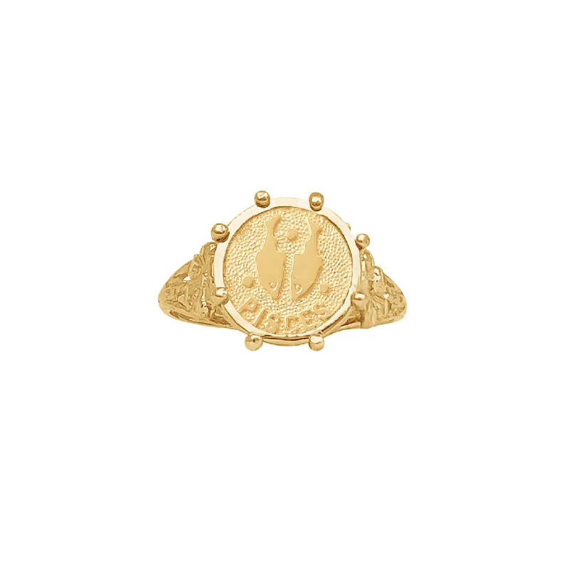 women's rings with bold look -Vintage Pisces Zodiac Sign Lady Ring (14K)