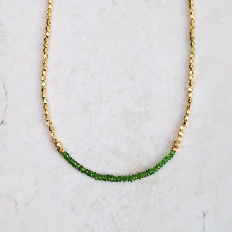 women's necklaces with pearl drop -Gemstone Rondelle Necklace in Green Garnet