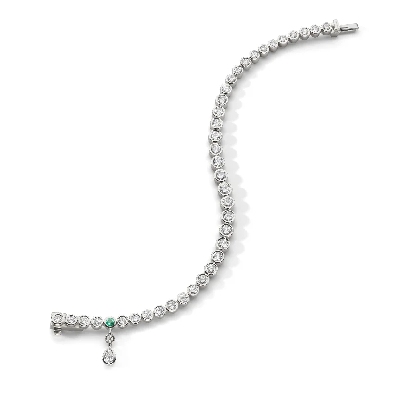 women's bracelets with stacked bangle design -Luxe Graduated Round Bezel Set Diamond 18K White Gold Tennis Bracelet