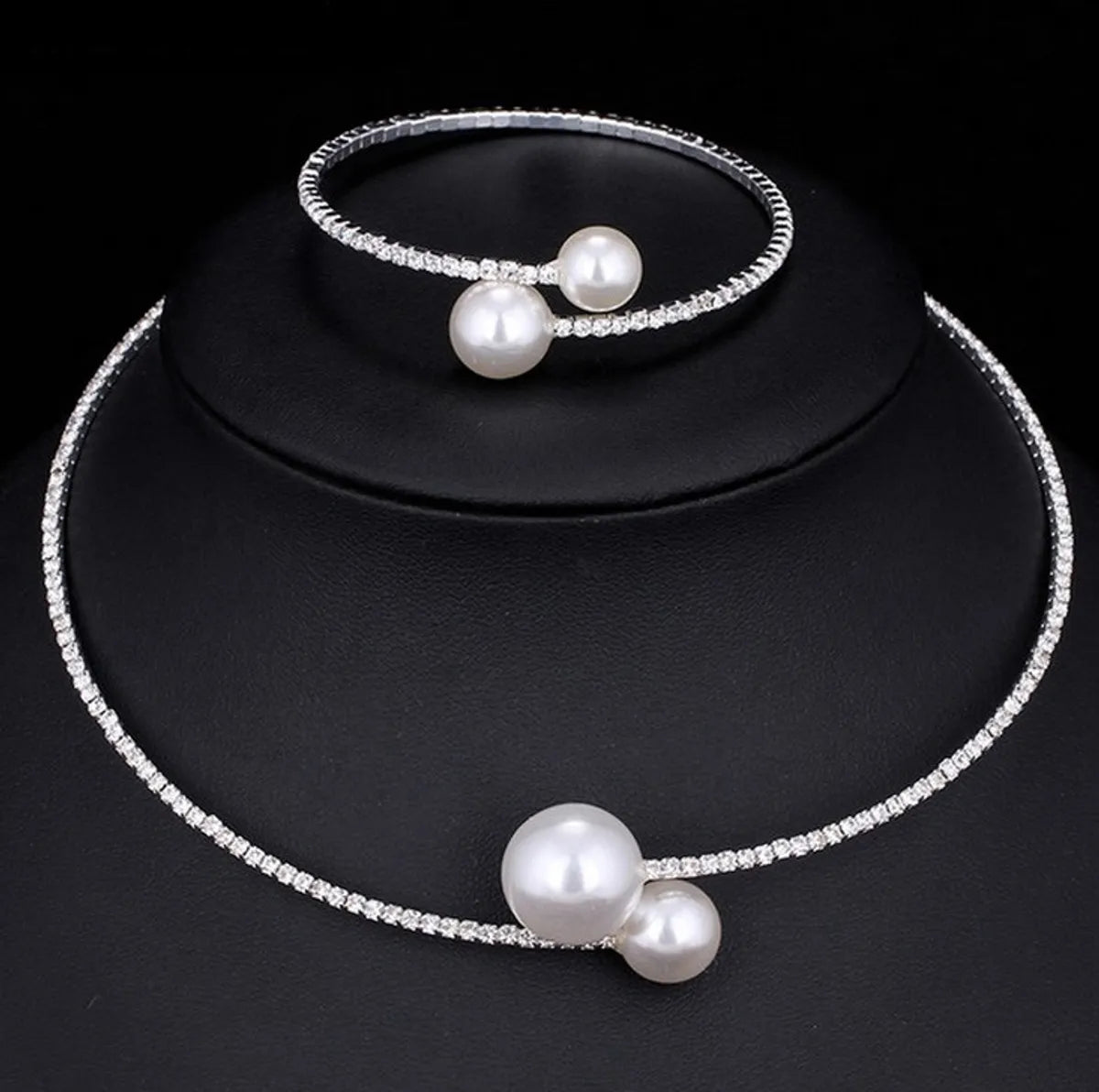 women's bracelets with delicate silver band -Simple Style Round Alloy Artificial Crystal Artificial Pearls Women's Bracelets Necklace Jewelry Set