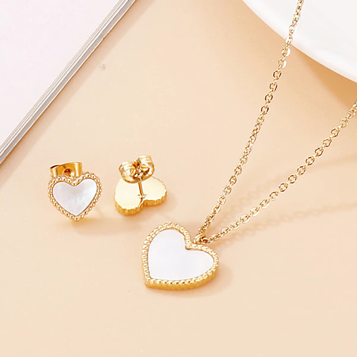 women's bracelets with diamond -Fashion Heart Shape Titanium Steel Inlay Shell Bracelets Earrings Necklace