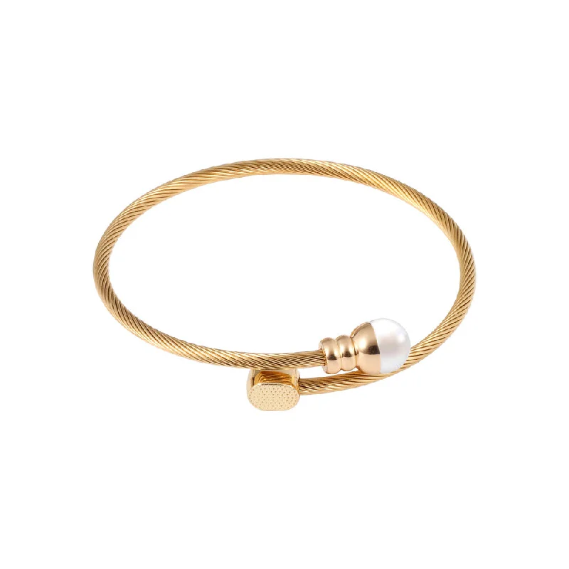 Gold Oval Bracelet