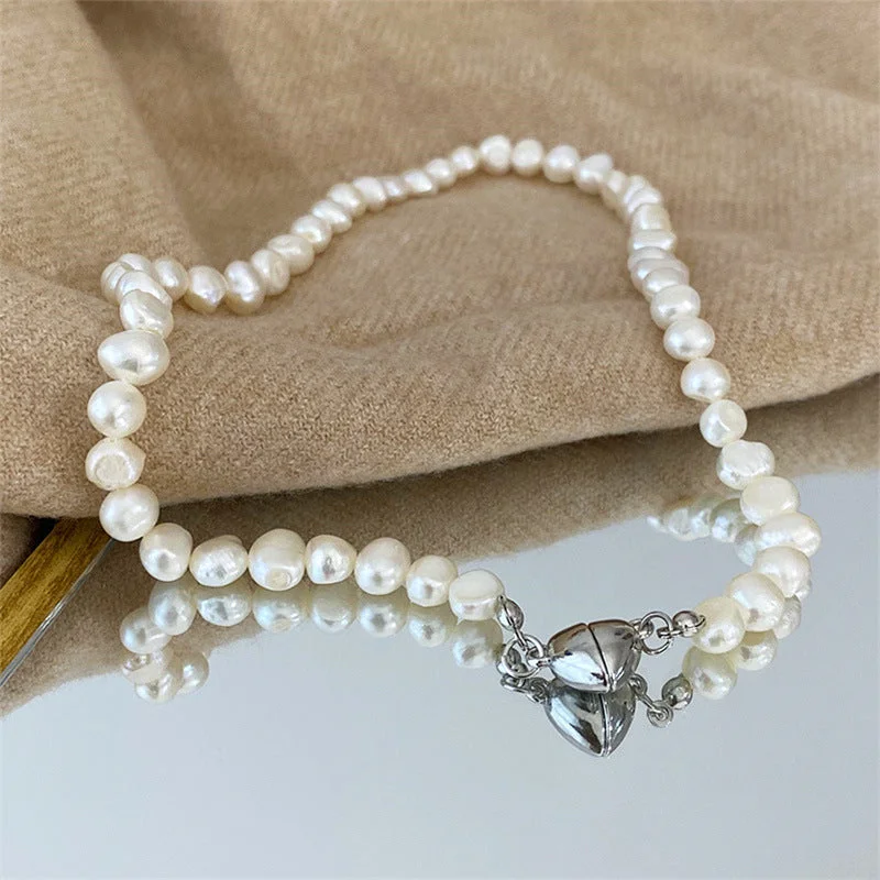 women's bracelets with sapphire -Baroque Style Imitation Pearl Heart Magnetic Buckle Pendant Necklace Bracelet